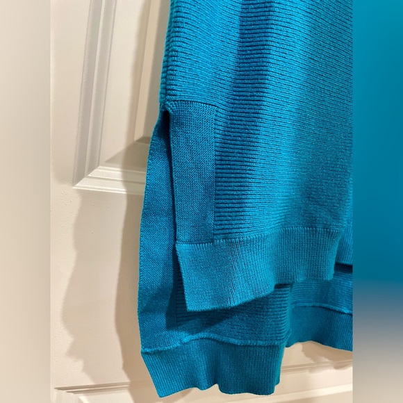 Women's Teal High Low Oversized Batwing Turtleneck Sweater Size Small - Picture 4 of 9
